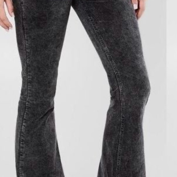 Newbury Kustom Mid-Rise Flare Stretch velvety corduroy like slip on   Pants med - Picture 4 of 16